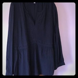 Beautiful black top!